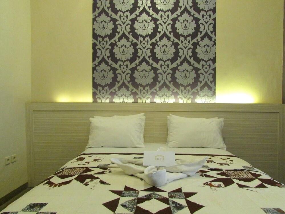 Riche Heritage Hotel Маланг Экстерьер фото