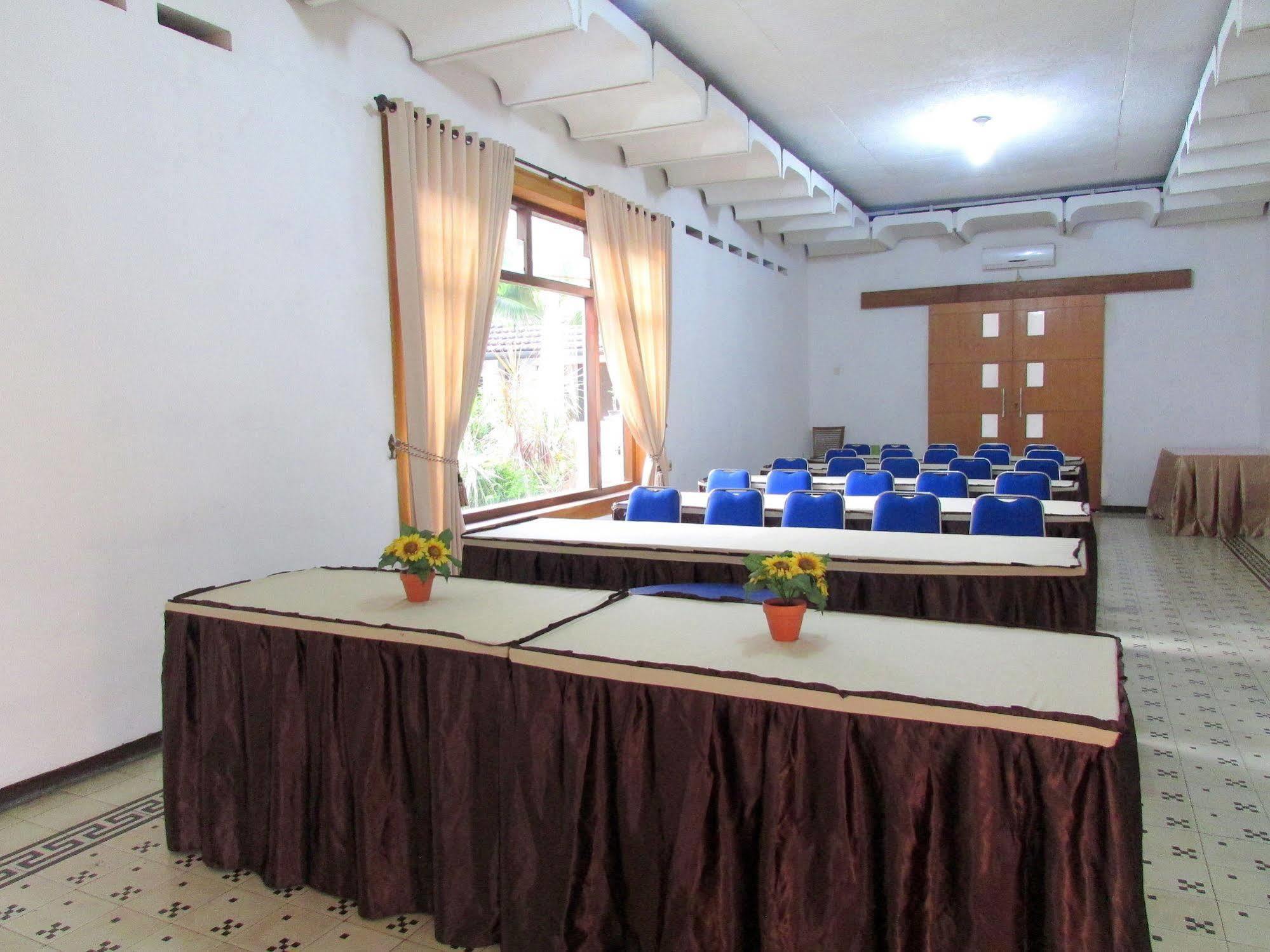 Riche Heritage Hotel Маланг Экстерьер фото